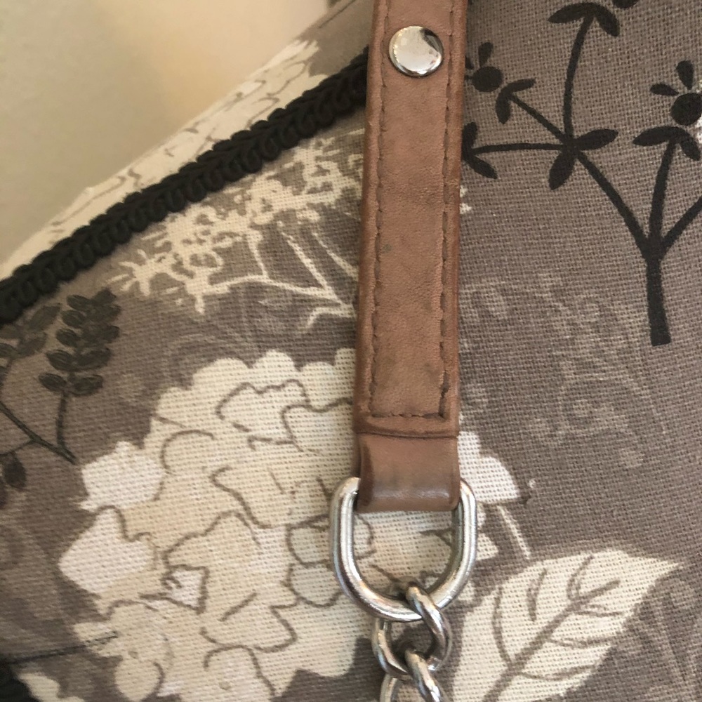 Rebecca Minkoff  bag  6.75"H x 9"L x .1.75"D - Picture 5 of 6